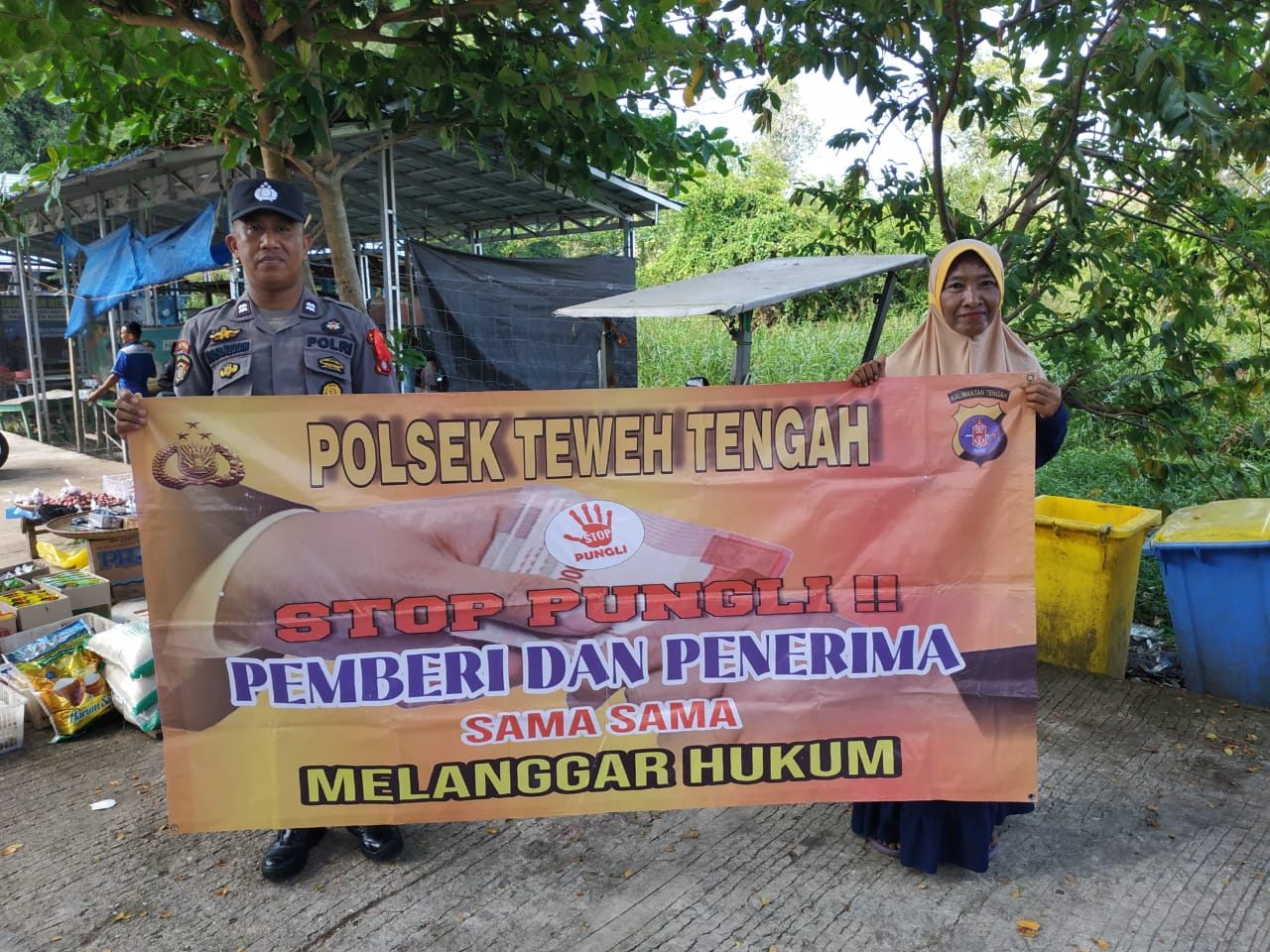 Putus Tindak Pelanggaran Pungli, Personel Polsek Teweh Tengah Himbau Stop Pungli ke Warga