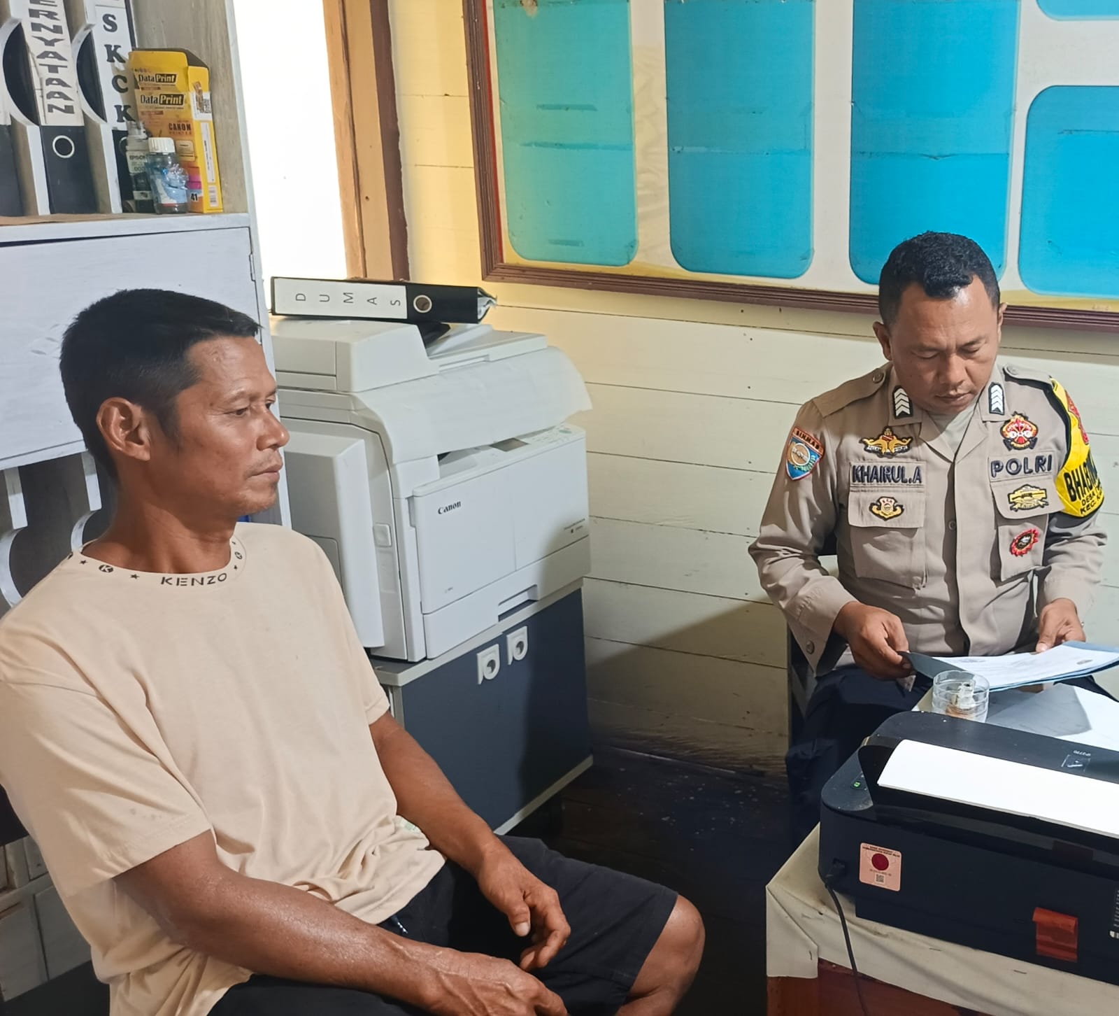 Anggota Jaga Siaga dan Waspada di Mako Penjagaan.