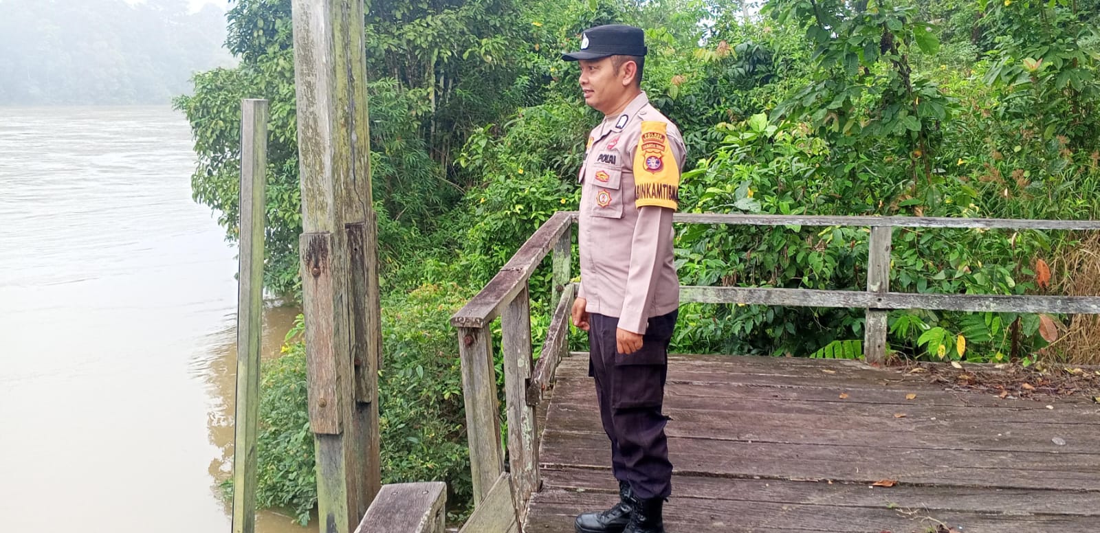 Piket Polsek Cek Debit Air Sungai Lamandau