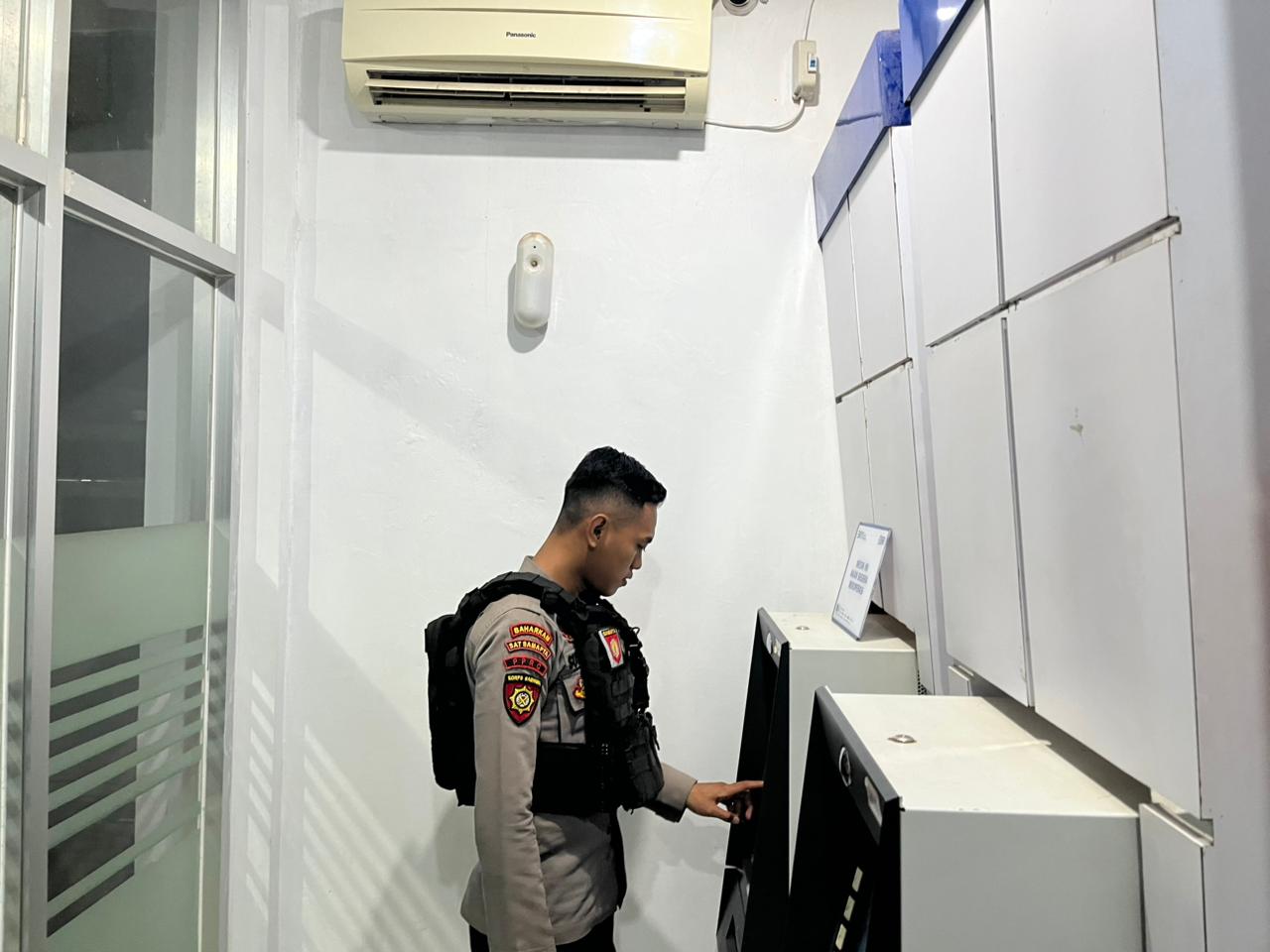Piket Samapta melaksanakan Patroli di Objek-objek Vital Bank ATM