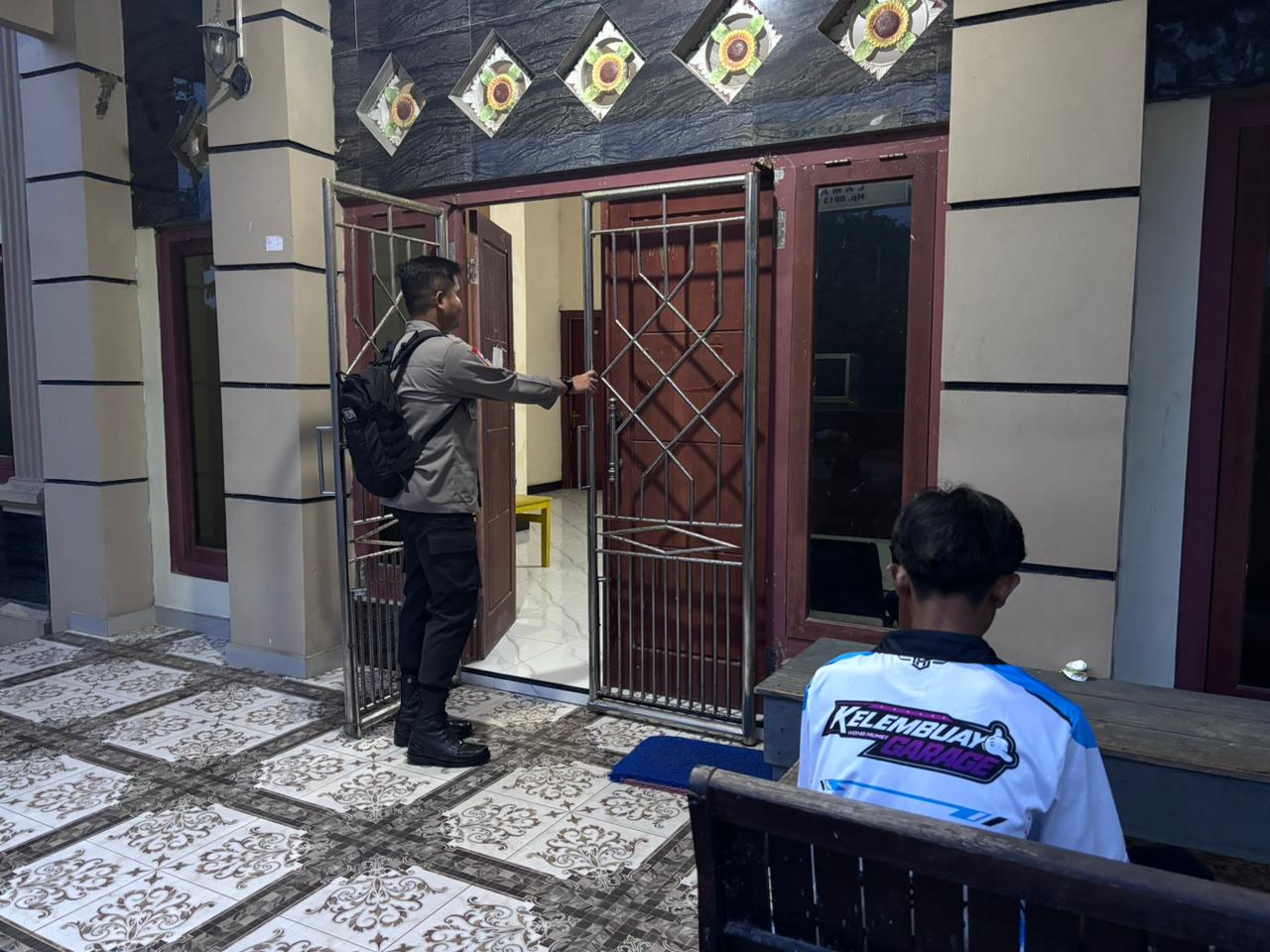 Piket Polsek Delang melaksanakan patroli diwilkum Polsek Delang