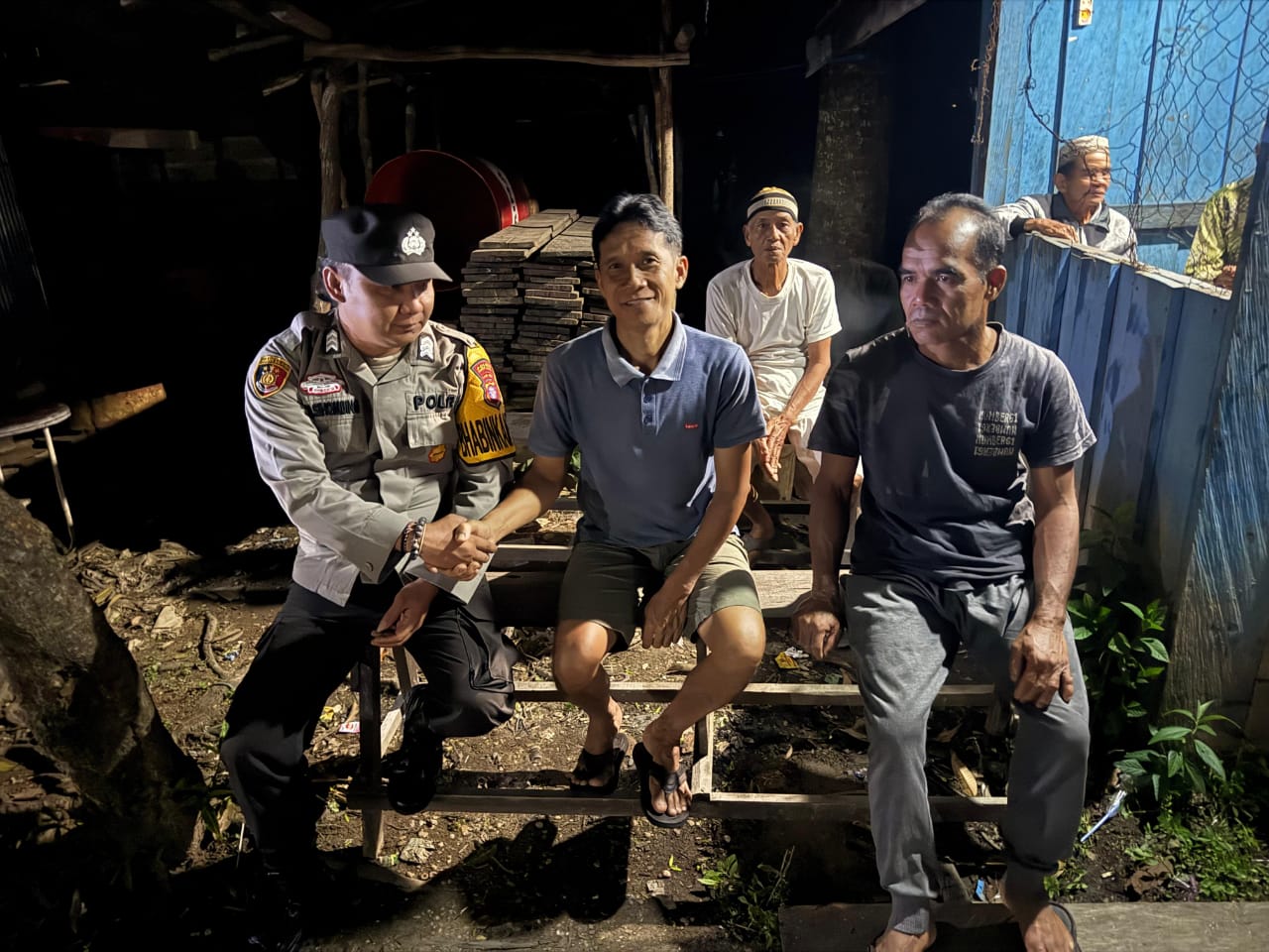 Polsek Montallat Laksanakan Patroli Malam Untuk Ciptakan Keamanan Dan Ketertiban Masyarakat