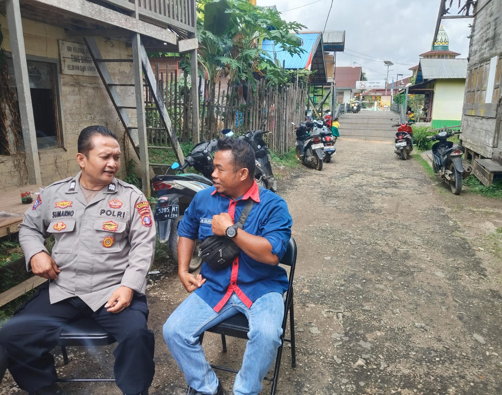 Perkuat Kamtibmas, Polsek Katingan Tengah Rutin Sambangi Warga