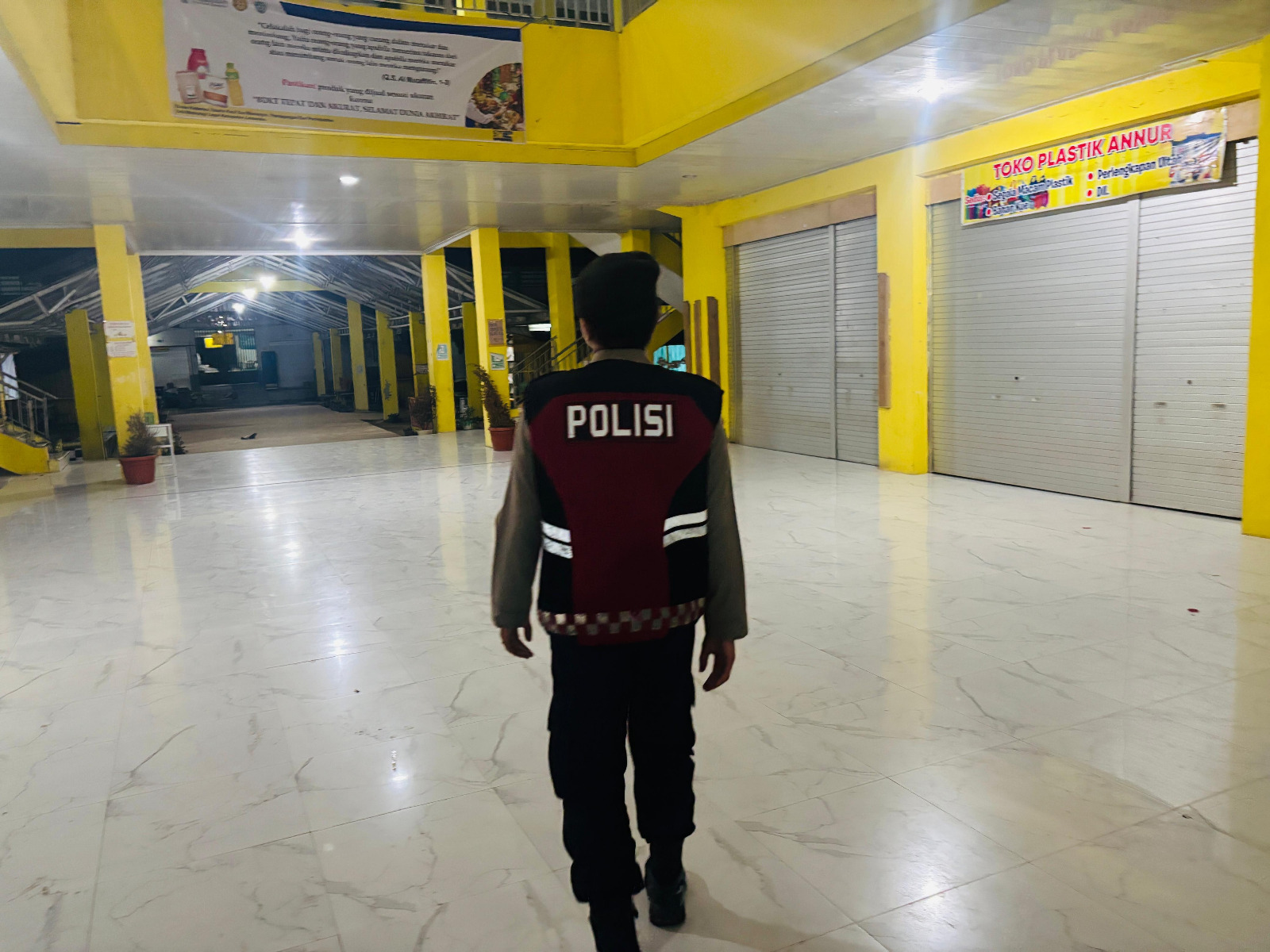 Satuan Samapta Patroli di Pasar Wilayah Hukum Polres Lamandau