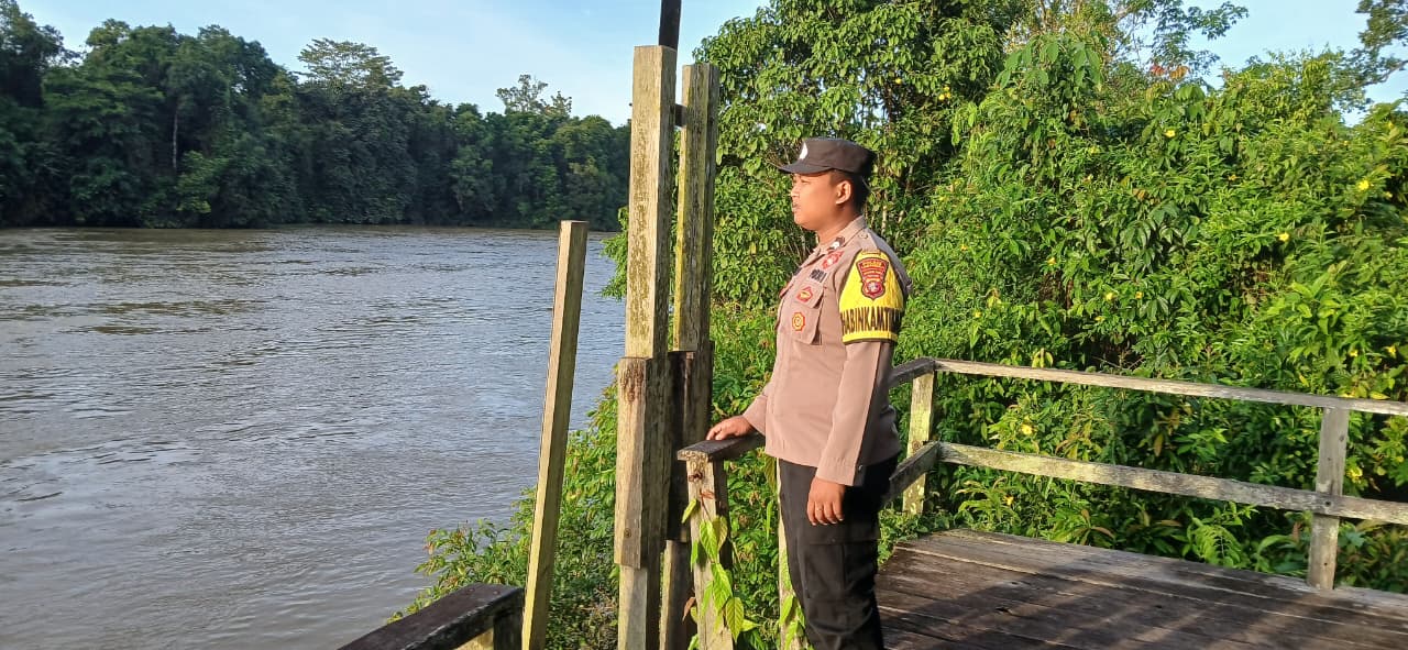 Piket Polsek Cek Debit Air Sungai Lamandau