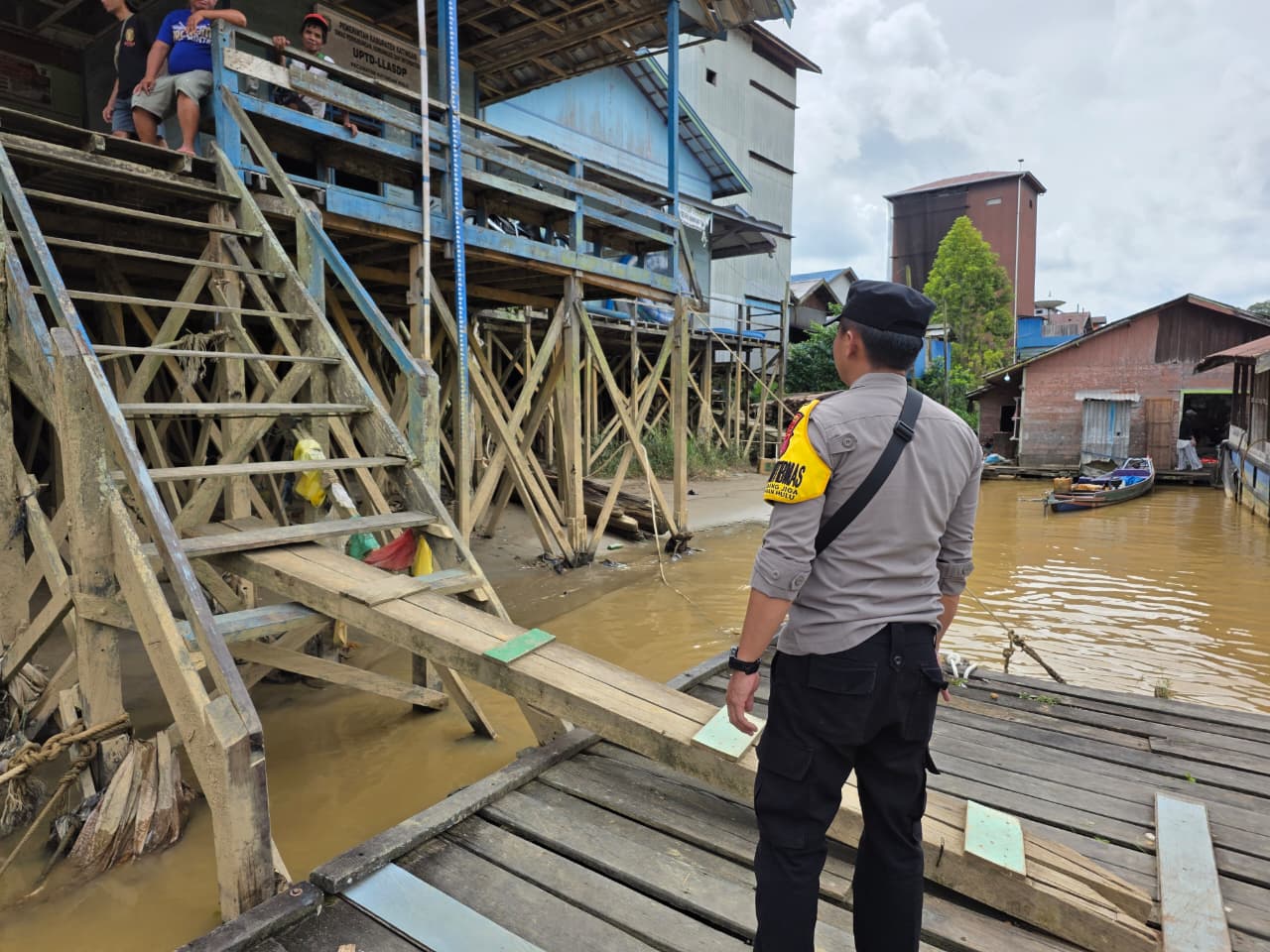 Debit Air terpantau normal , Polsek Katingan Hulu dan Bukit Raya Imbau Warga agar tetap selalu waspada.