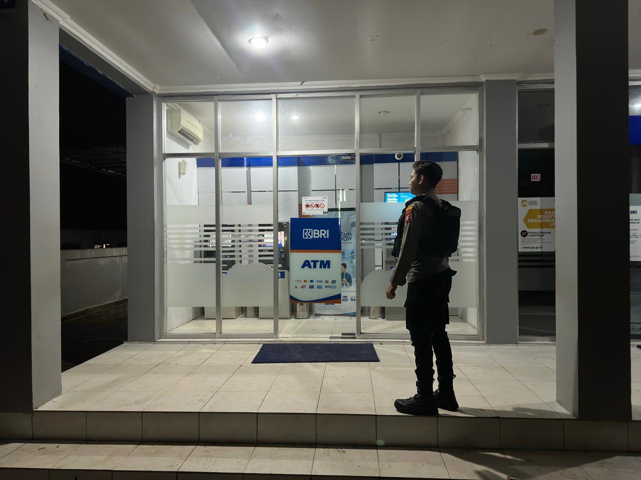Piket Samapta melaksanakan Patroli di Objek-objek Vital Bank ATM