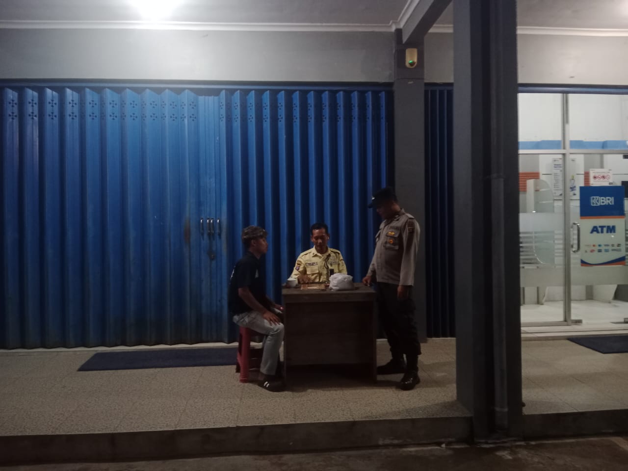Piket Malam Polsek Bulik Patroli ke Perbankan (ATM) diwilkum Polsek Bulik