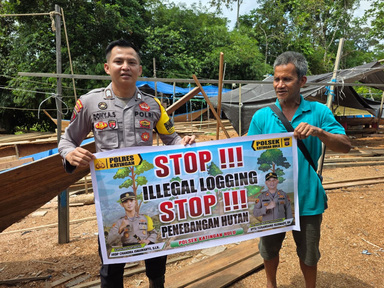 Upaya Pencegahan Penebangan Hutan secara Liar (Ilegal Logging), Bhabinkamtibmas sosialisasi kepada masyarakat.