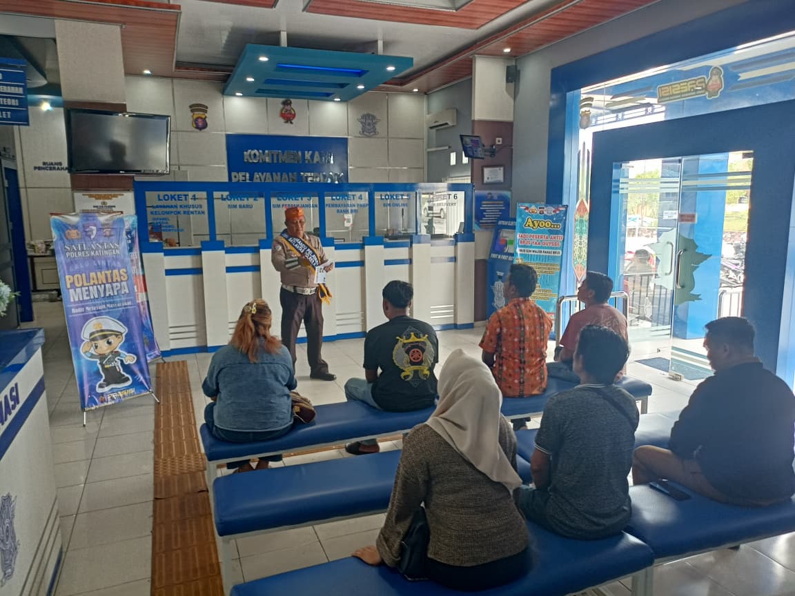 Berikan Pelayanan Publik, Satpas Katingan Hadirkan Polantas Menyapa Dengan Humanis