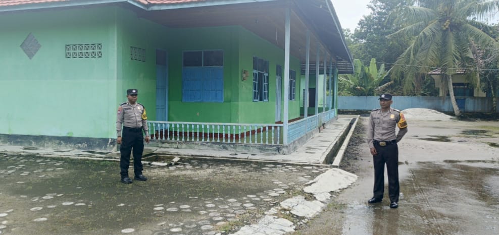 Patroli Dialogis, Polsek Tewang Sangalang Garing dan Pulau Malan Sampaikan Imbauan Kepada Warga.