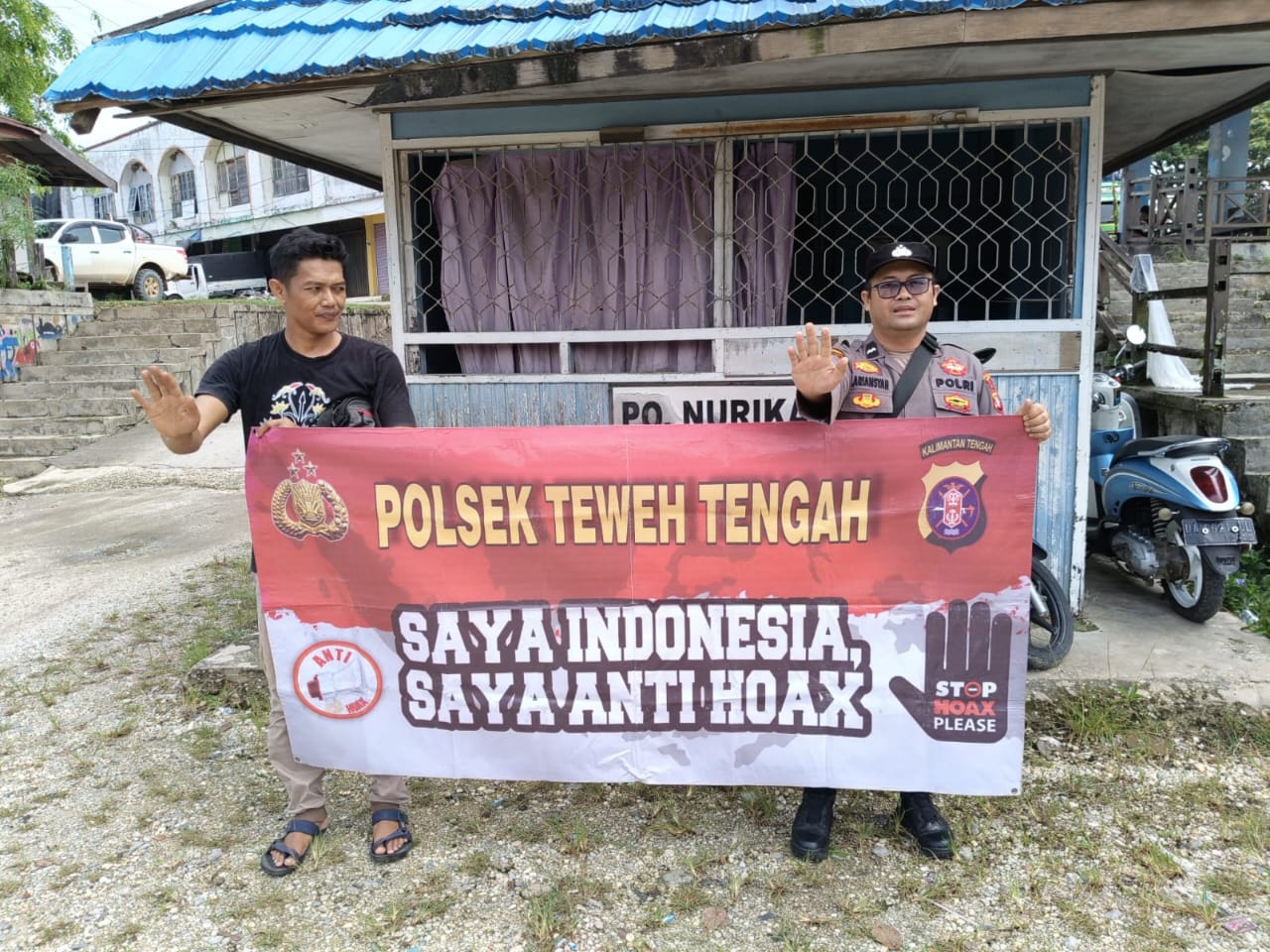 Sapu Bersih Berita Hoax, Polsek Teweh Tengah Sampaikan Stop Hoax Kepada Warga