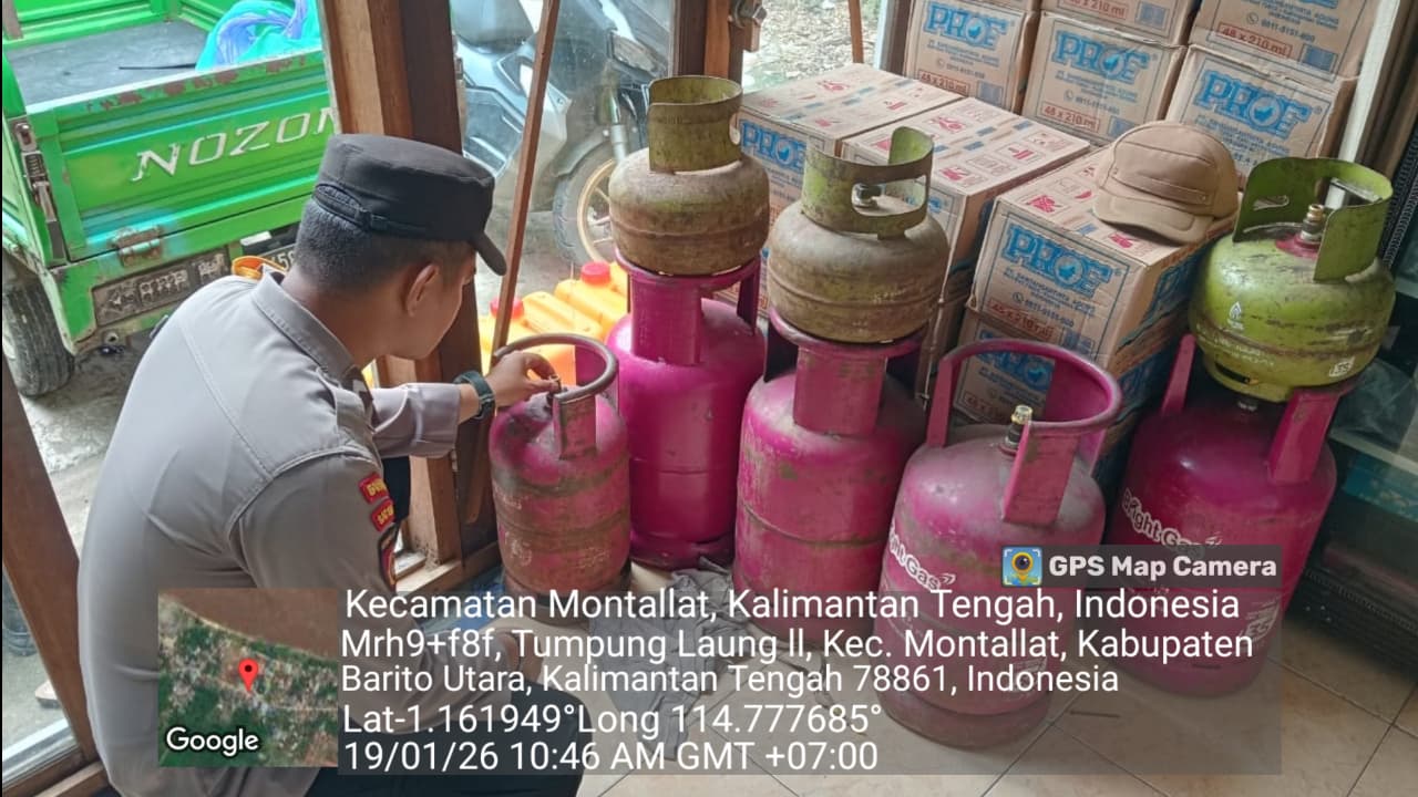 **Polsek Montallat Laksanakan Pengecekan Gas LPG Untuk Pantau Stok Dan Harga Di Pasaran**