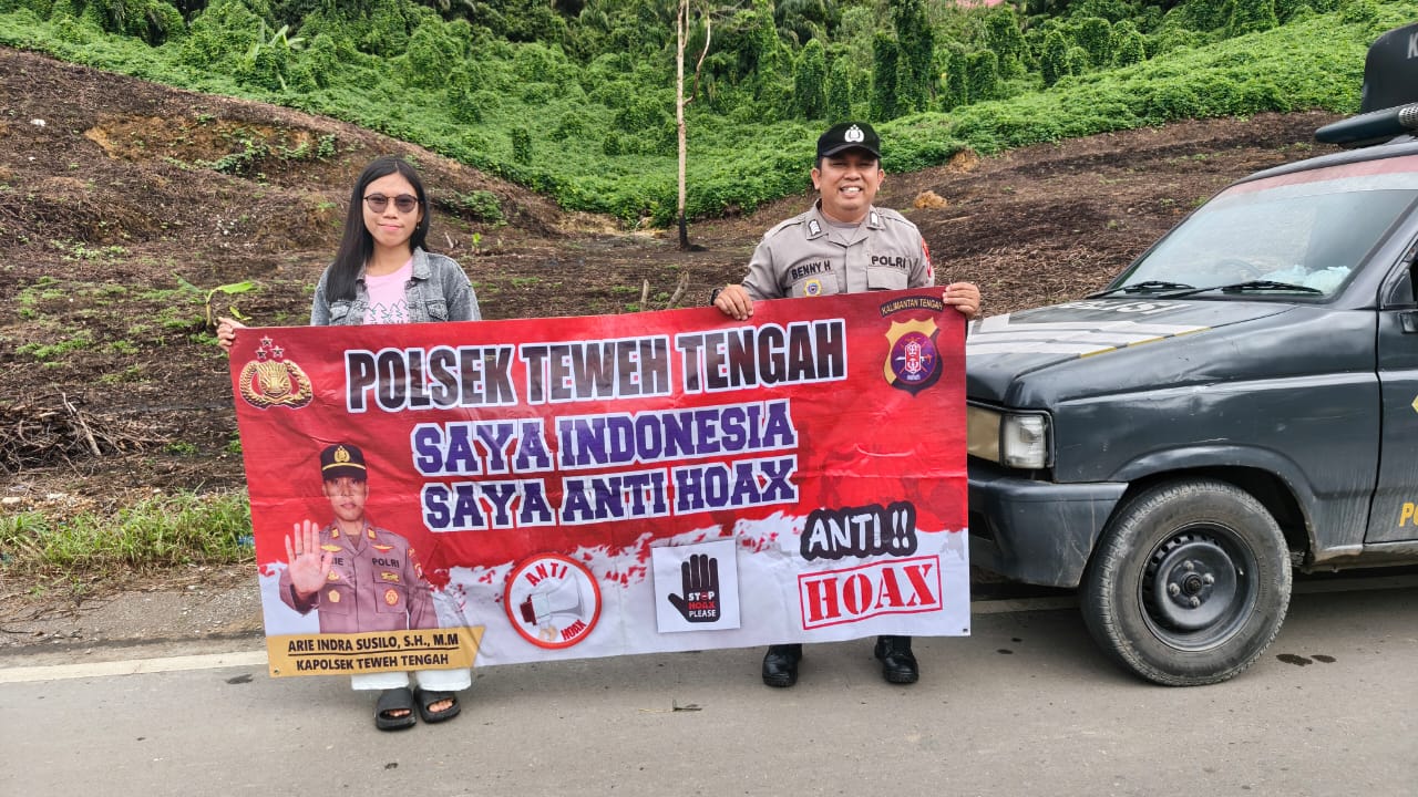 Putus Penyebaran Berita Hoax, Polsek Teweh Tengah Sampaikan Stop Hoax Kepada Warga