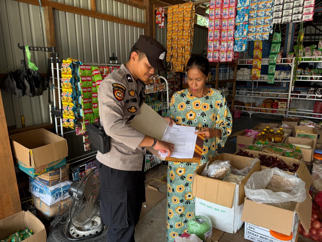 **Polsek Montallat Sosialisasikan Maklumat Kapolri kepada Masyarakat**