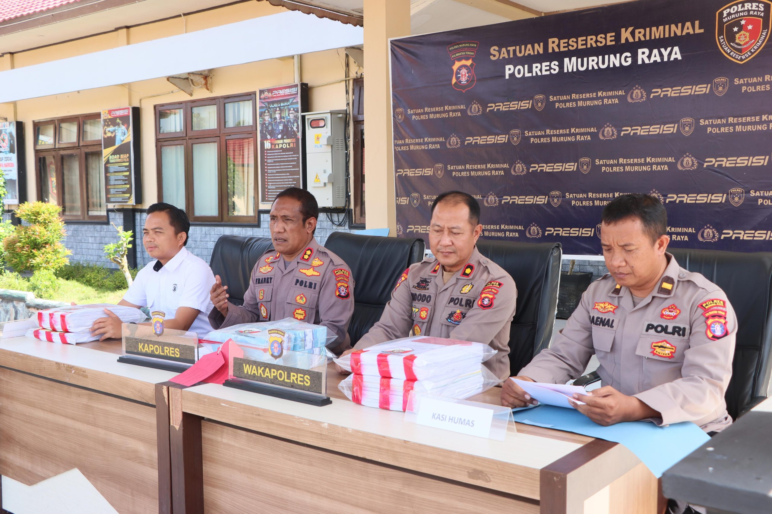 Konferensi Pers, Polres Murung Raya Ungkap Kasus Tindak Pidana Korupsi Dana APBdes Olung Olu