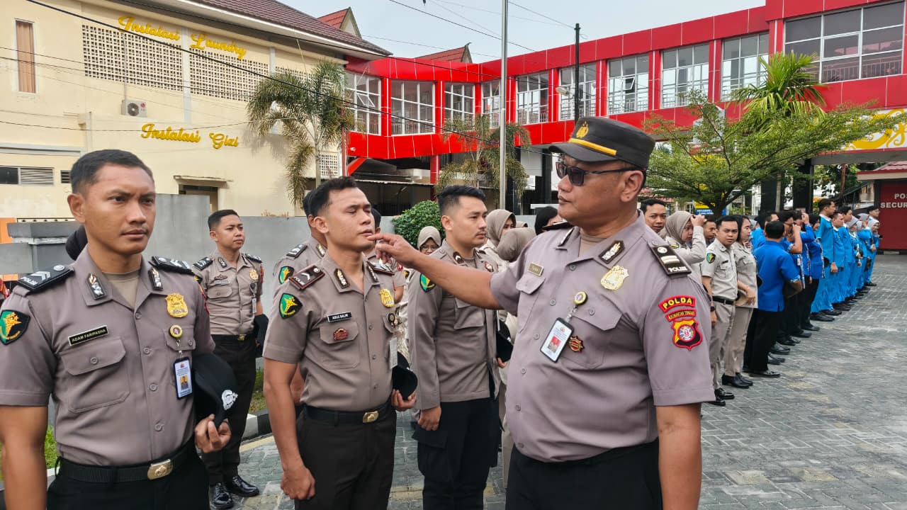 *Jaga Disiplin dan Etika Kedinasan, Rumkit Bhayangkara Lakukan Cek Sikap Tampang Personel*
