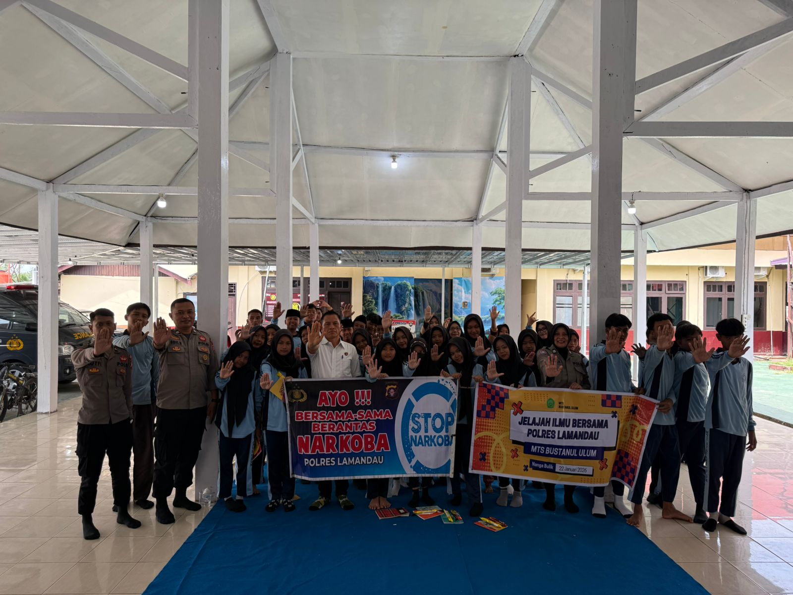 Satresnarkoba Polres Lamandau Sosialisasi tentang Bebas Narkoba kepada Siswa MTS Bustanul Ulum