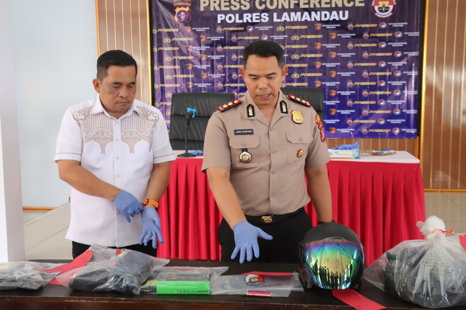 Kapolres Lamandau Pimpin Press Release Pengungkapan Kasus Pembunuhan di Kecamatan Bulik