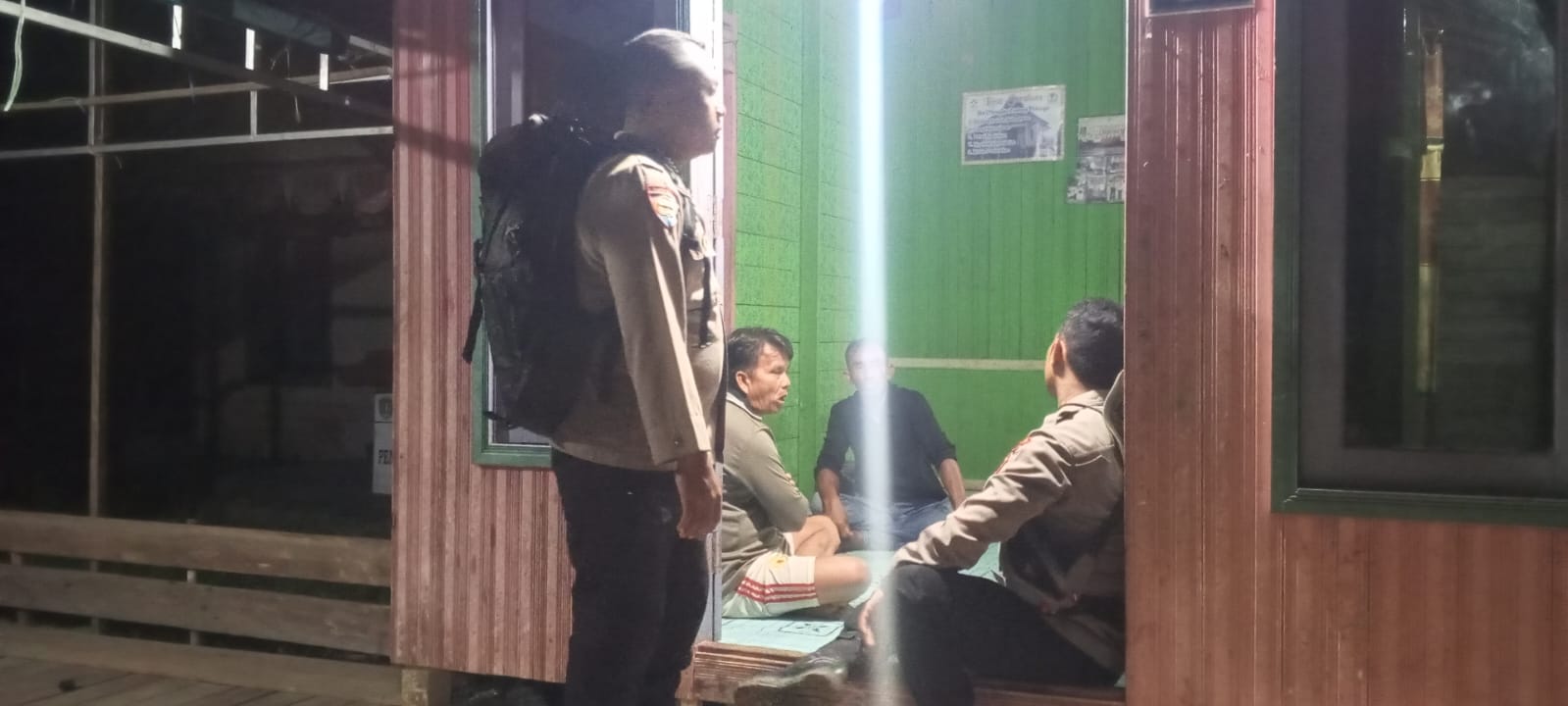 BHABINKAMTIBMAS POLSEK KATINGAN HULU MELAKSANAKAN SAMBANG KEPADA WARGA MASYARAKAT