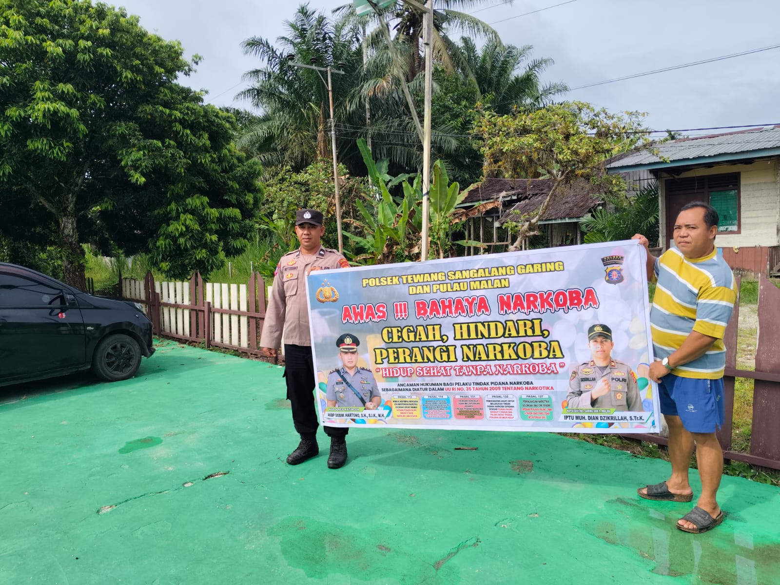 Melalui Media Spanduk, Polsek Tewang Sangalang Garing dan Pulau Malan Imbau Warga Tidak Terjerumus Penyalahgunaan Narkoba.