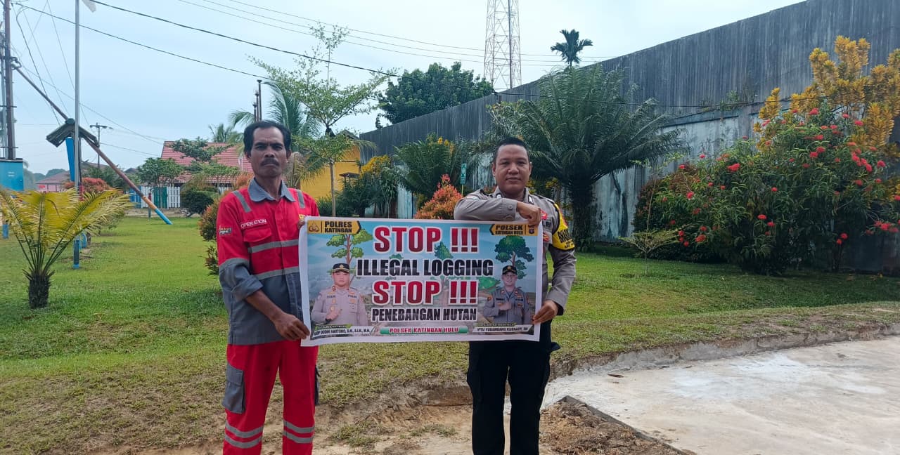 Upaya Pencegahan Penebangan Hutan secara Liar (Ilegal Logging), Bhabinkamtibmas sosialisasi kepada masyarakat.