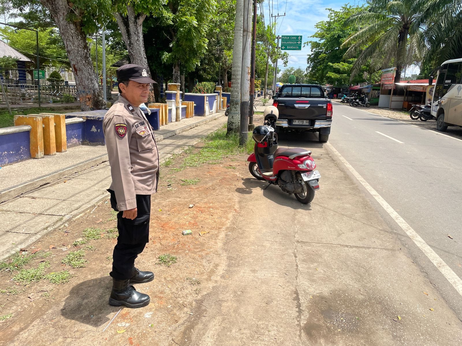 Dalam Rangka Menjaga Situasi Kamtibmas yang Kondusif, Polsek Teweh Tengah Laksanakan Patroli