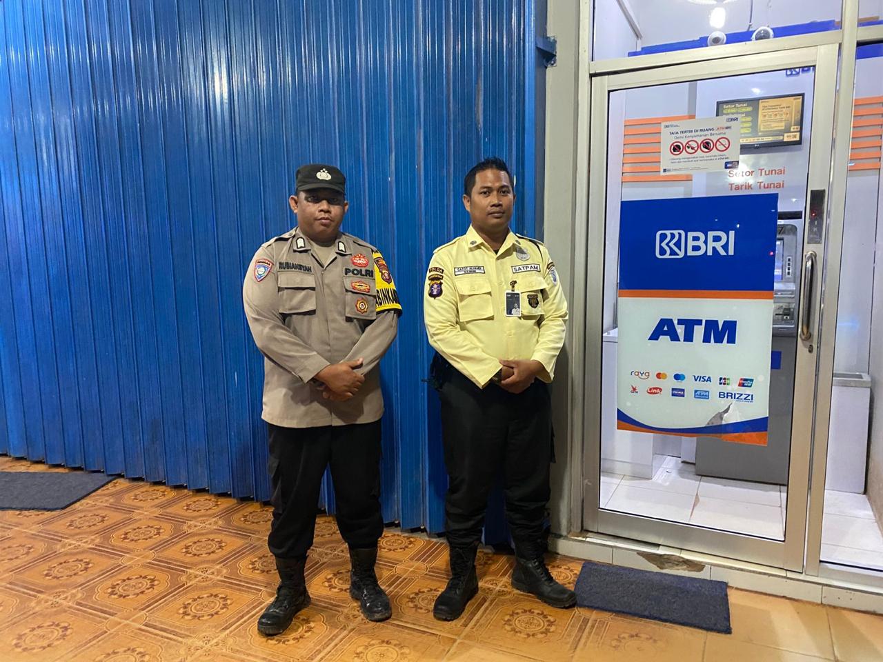 Piket Polsek Patroli dan Silaturahmi dengan Satpam Bank BRI
