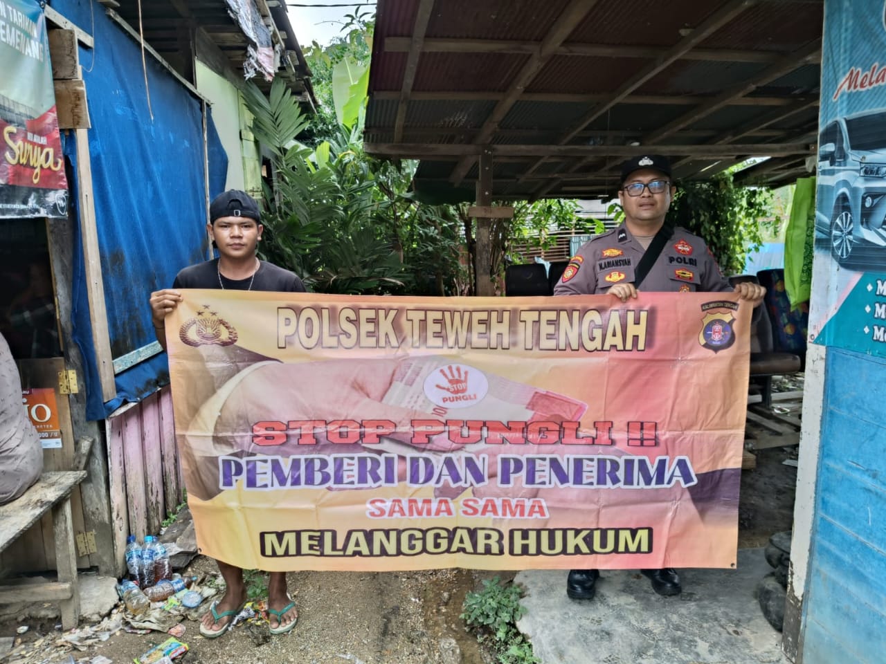 Antisipasi Tindak Pelanggaran Pungli, Personel Polsek Teweh Tengah Himbau Stop Pungli ke Warga