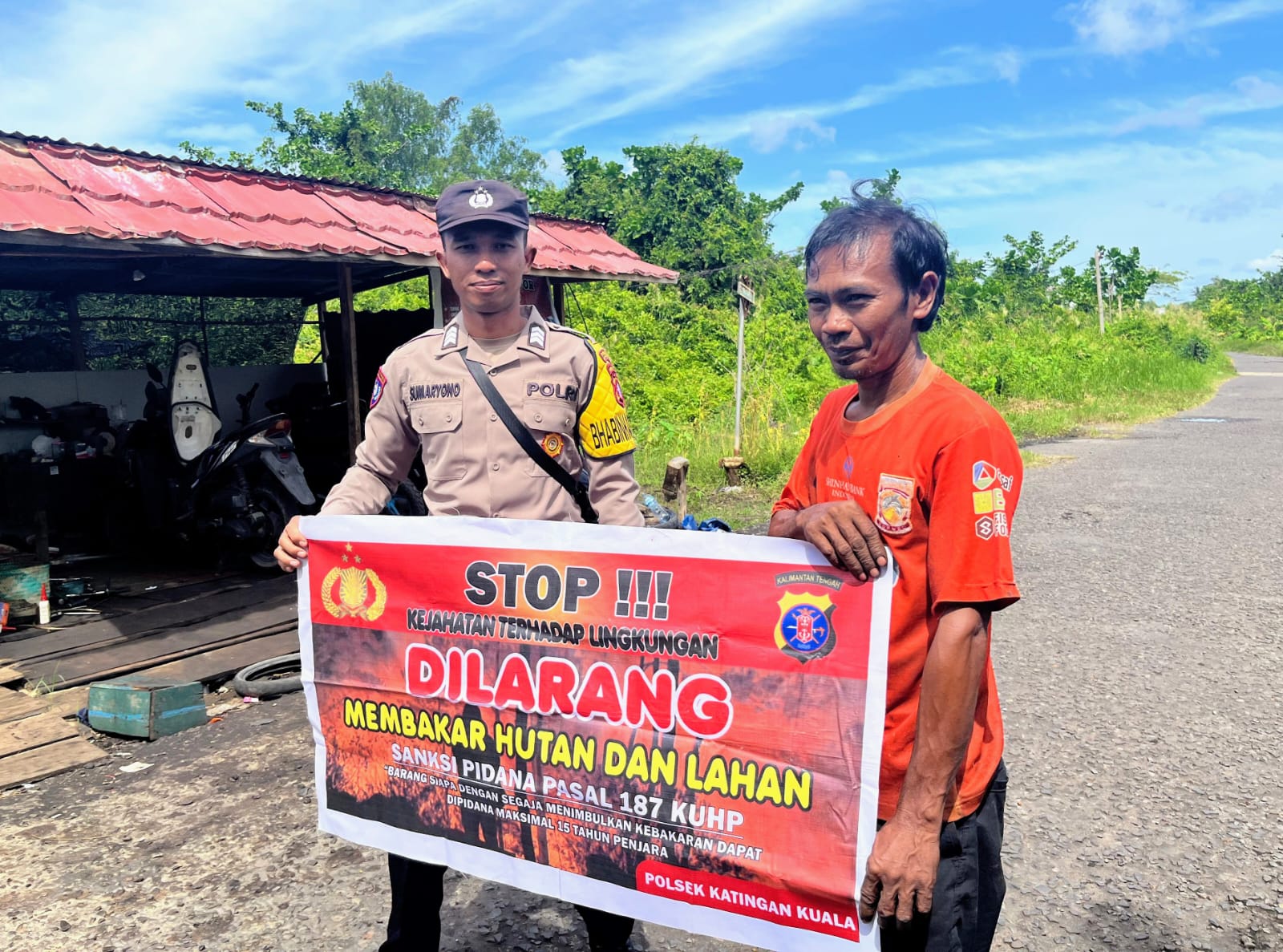 Cegah Kejahatan Terhadap Lingkungan, Bhabinkamtibmas Polsek Katingan Kuala Himbau Masyarakat Untuk Tidak Membakar Hutan dan Lahan