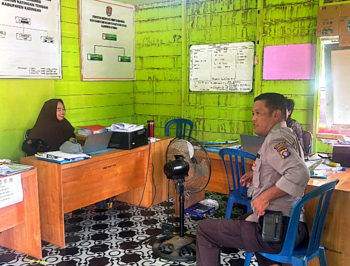 Perkuat Kamtibmas, Polsek Katingan Tengah Sambangi Warga