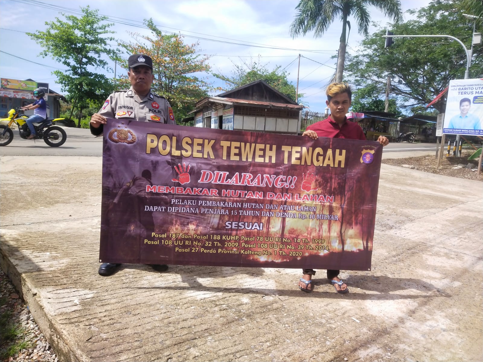 Sosialisasikan Akibat Dari Pembakaran Hutan/Lahan, Polsek Teweh Tengah Sampaikan Bahaya Karhutla Kepada Masyarakat