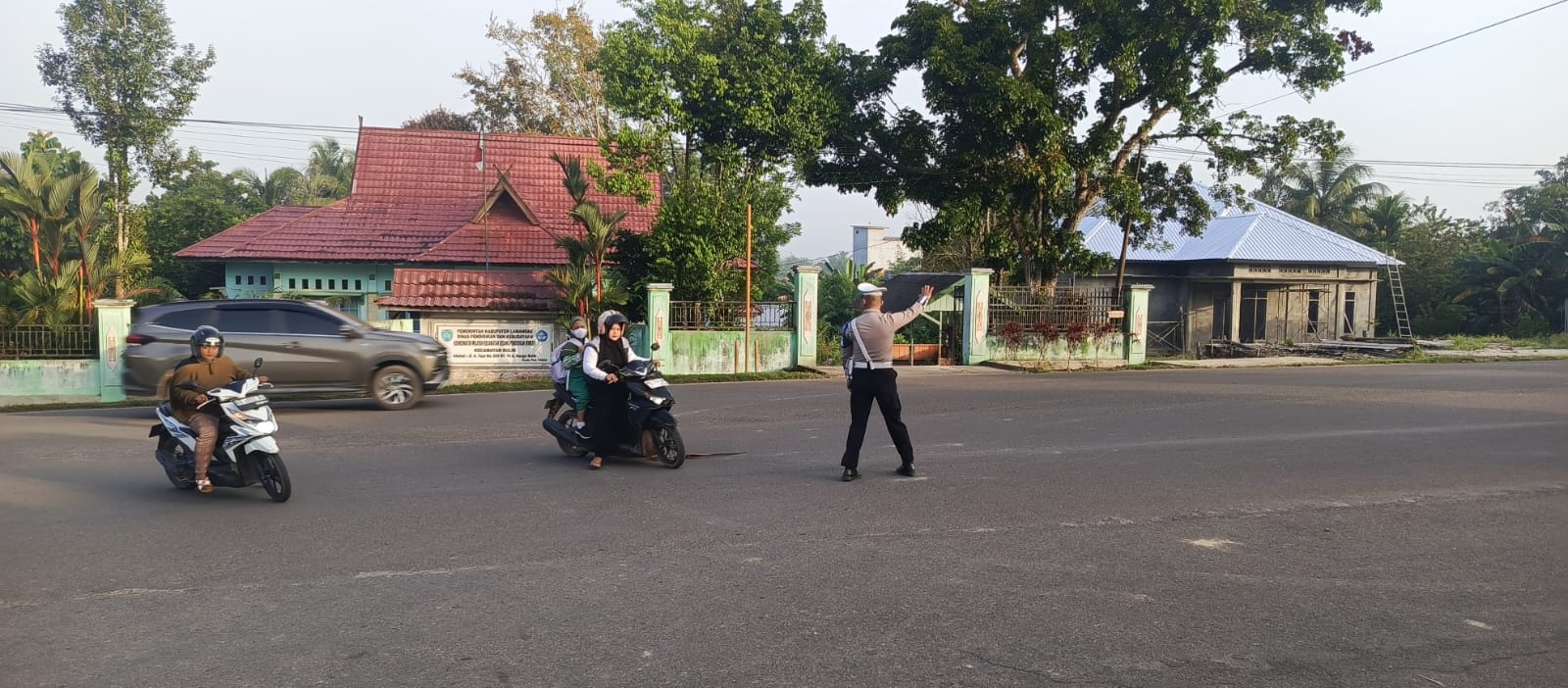 Ciptakan Kelancaran, Satlantas Polres Lamandau Atur Lalu Lintas Pagi Hari