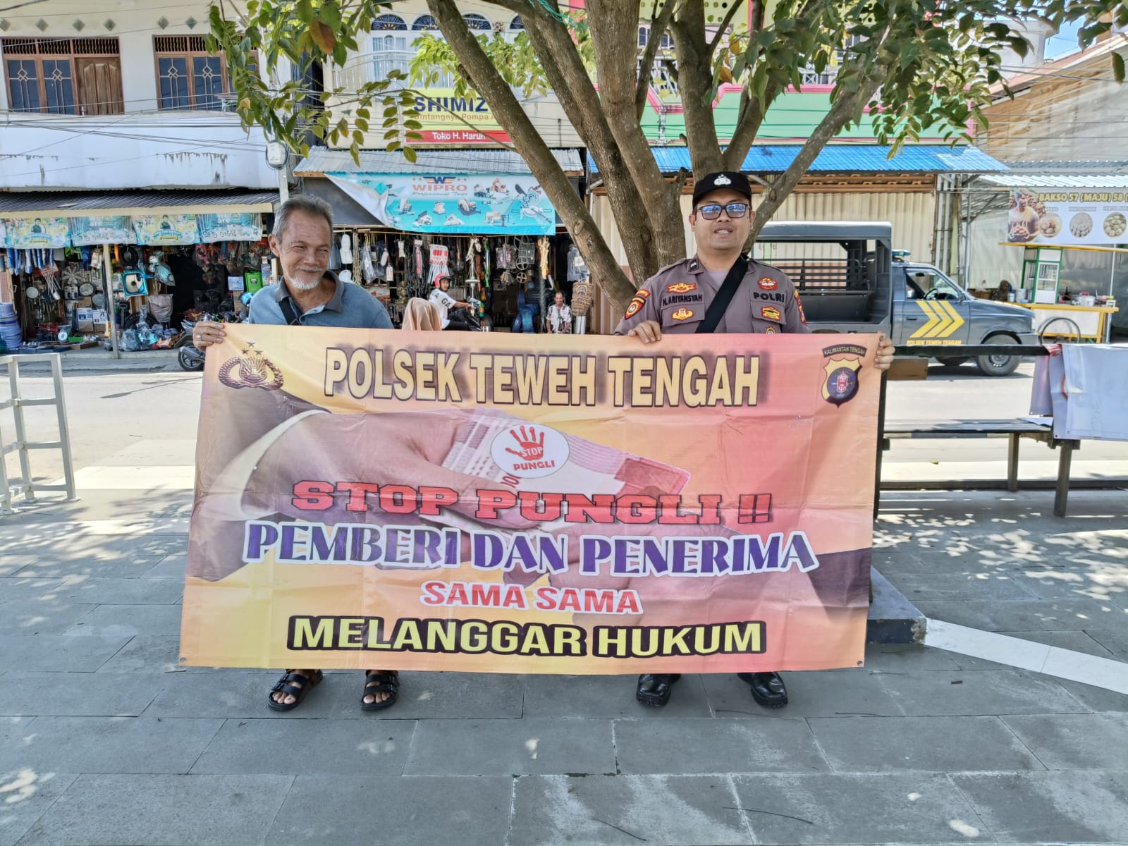 Putus Tindak Pelanggaran Pungli, Personel Polsek Teweh Tengah Himbau Stop Pungli ke Warga