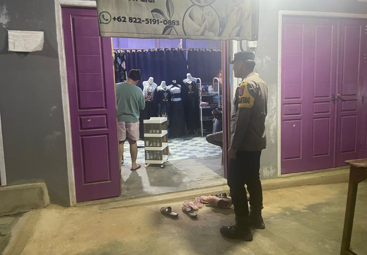 Hadir Di Tengah Masyarakat, Polsek Lamandau Patroli Dialogis Malam Cegah Gangguan Kamtibmas