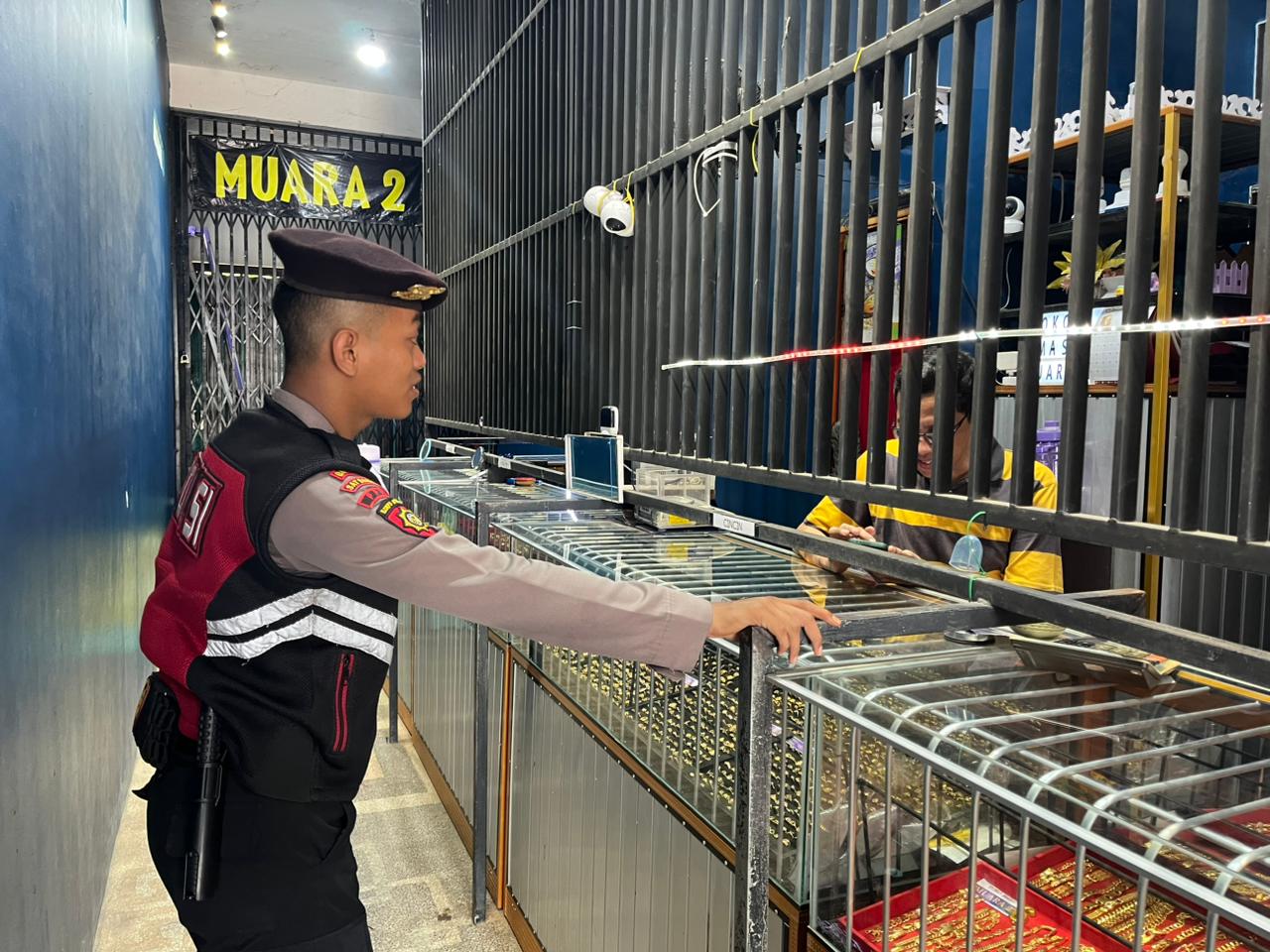 Piket Sat Samapta Polres Lamandau Patroli ke Toko Emas, Sampaikan Himbauan Kamtibmas