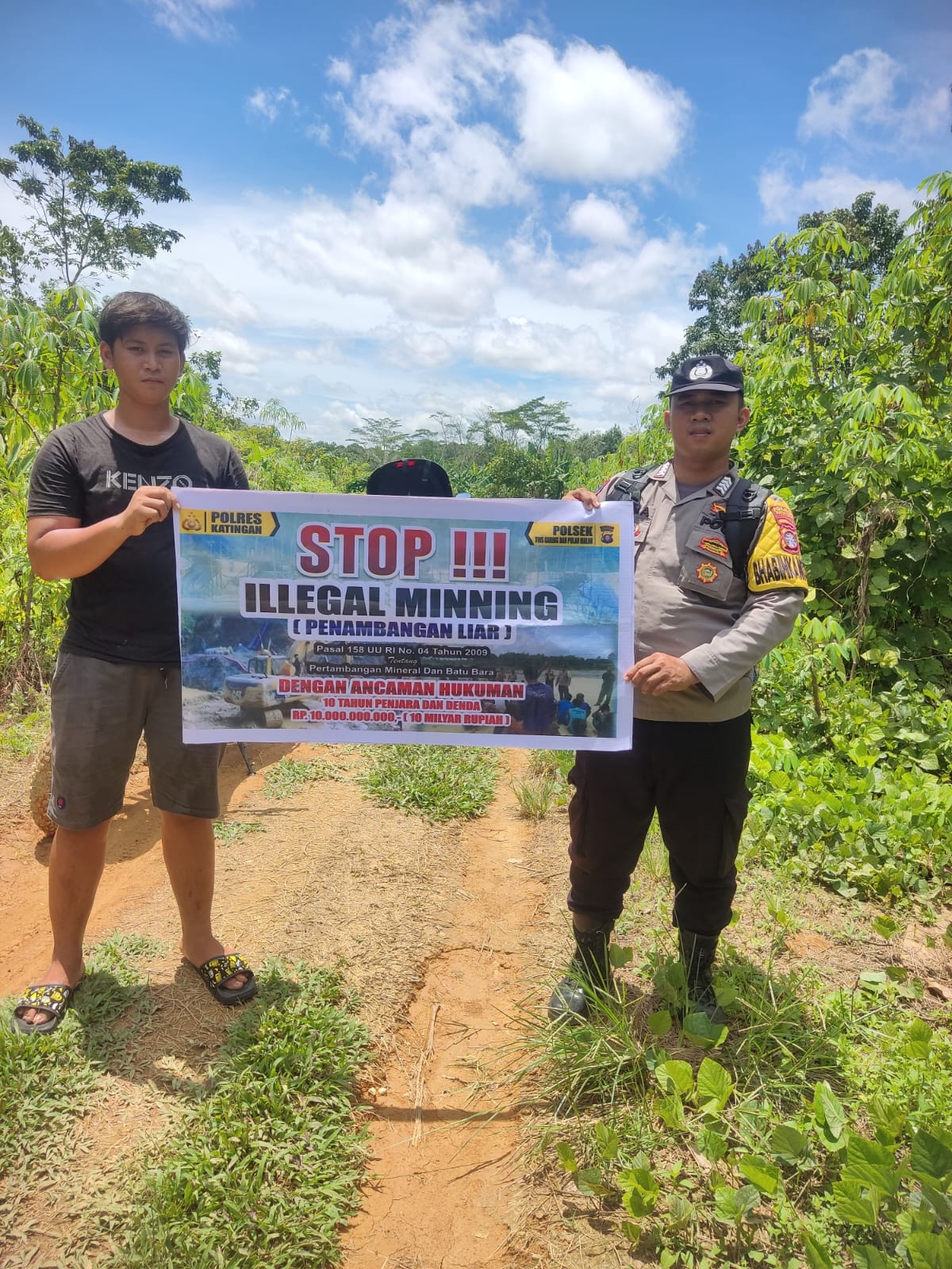 Personil Polsek Tws Garing dan Pulau Malan rutin sosialisasi larangan ilegal Logging dan Ilegal Mining.