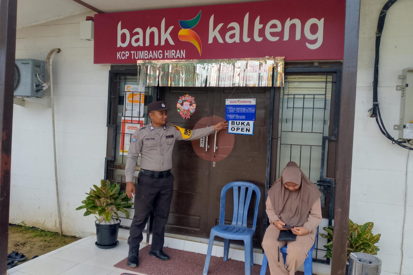 Polsek Marikit menciptakan Kamtibmas Kondusif yang di laksanakan petugas Piket jaga Di Wilayah Kec. Marikit Kab. Katingan.