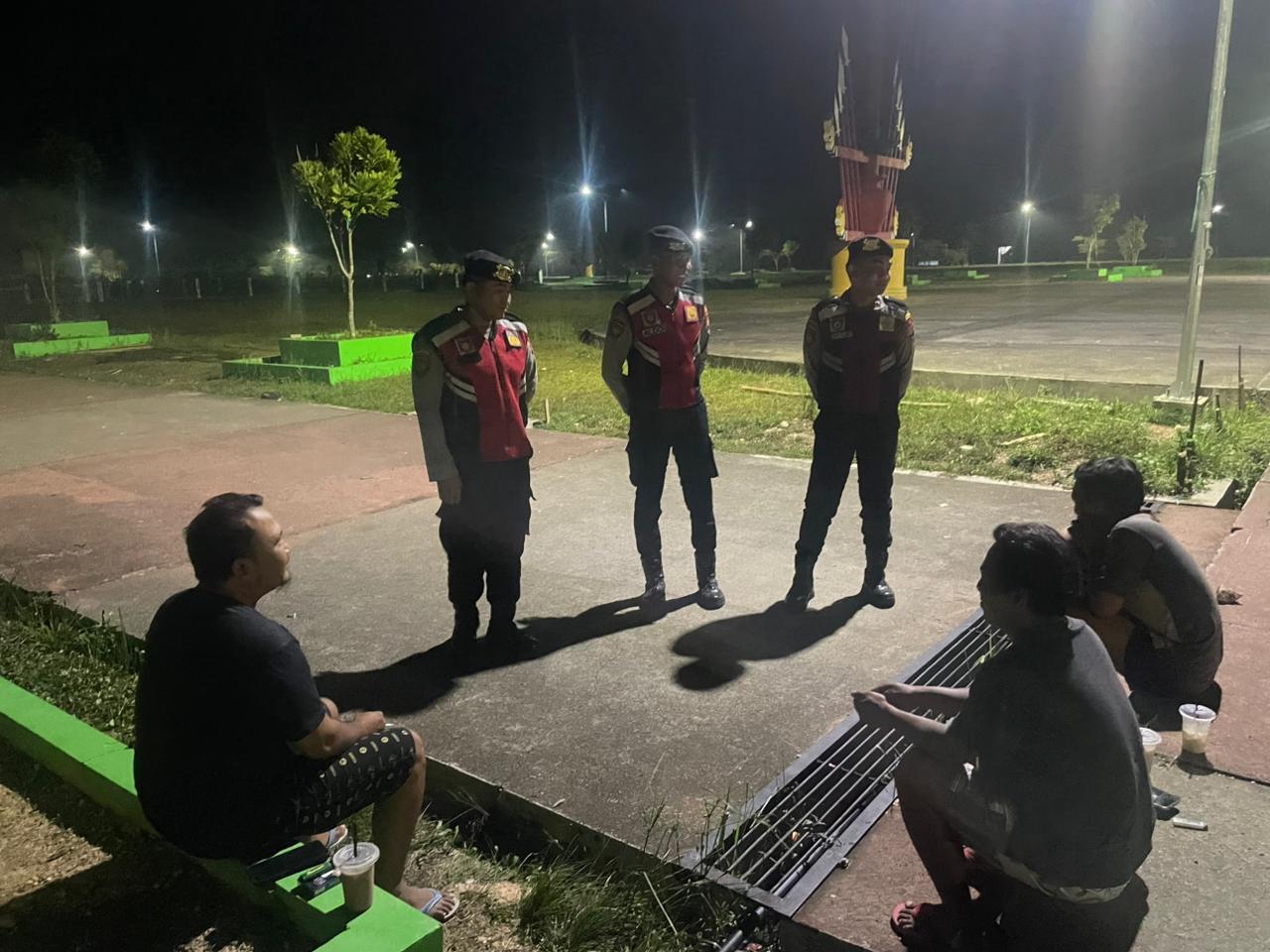 Personel Samapta Polres Lamandau Laksanakan Patroli dan Sambangi Masyarakat