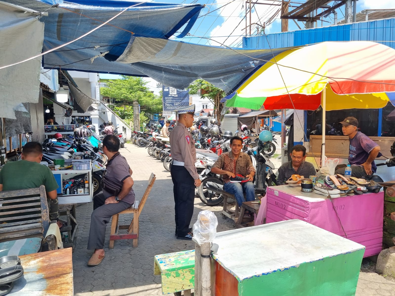 Dalam Rangka Menjaga Situasi Kamtibmas yang Kondusif, Polsek Teweh Tengah Laksanakan Patroli
