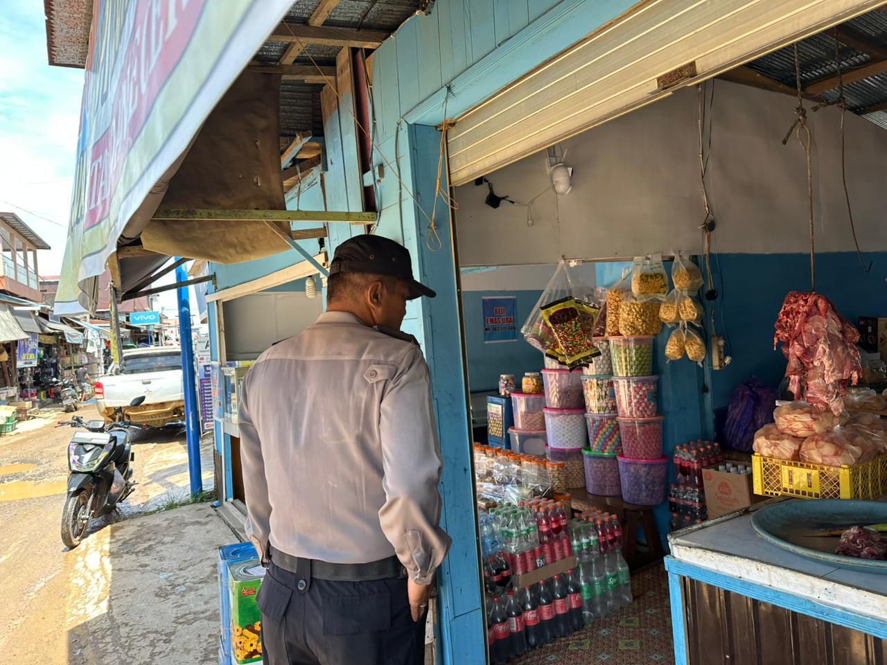 Perkuat Kamtibmas, Polsek Katingan Tengah Sambangi Warga