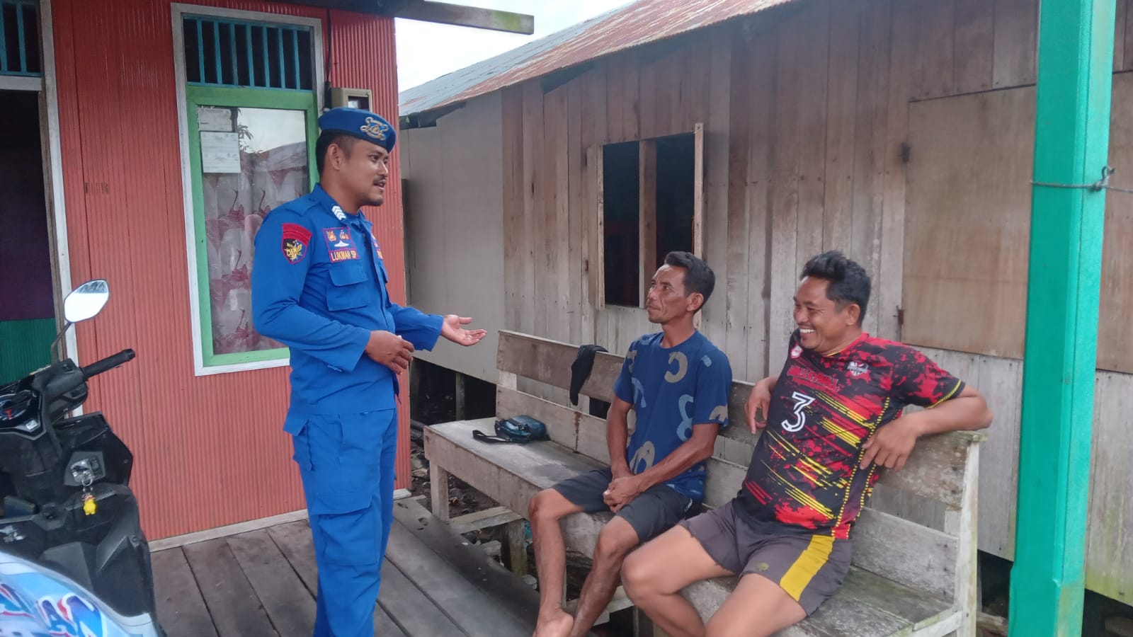 Personel Ditpolairud Berikan Pemahaman Kepada Masyarakat Tentang Radikalisme