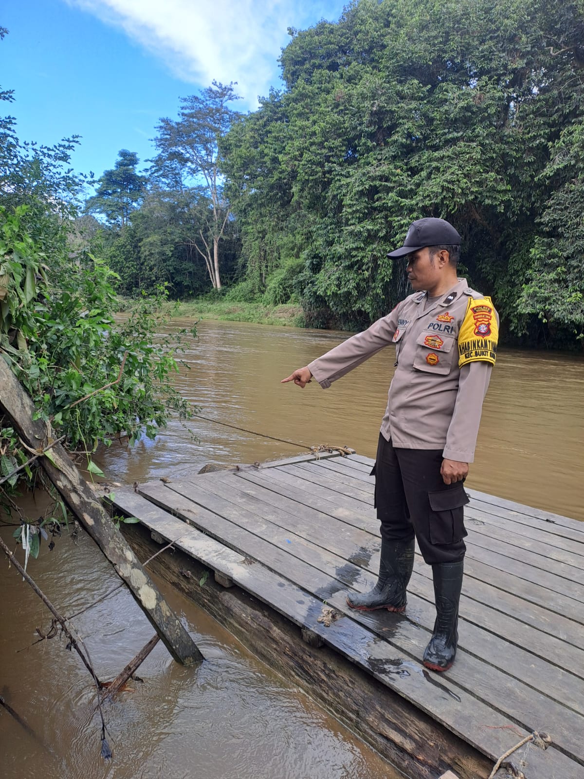 Debit Air terpantau normal , Polsek Katingan Hulu dan Bukit Raya Imbau Warga agar tetap selalu waspada.