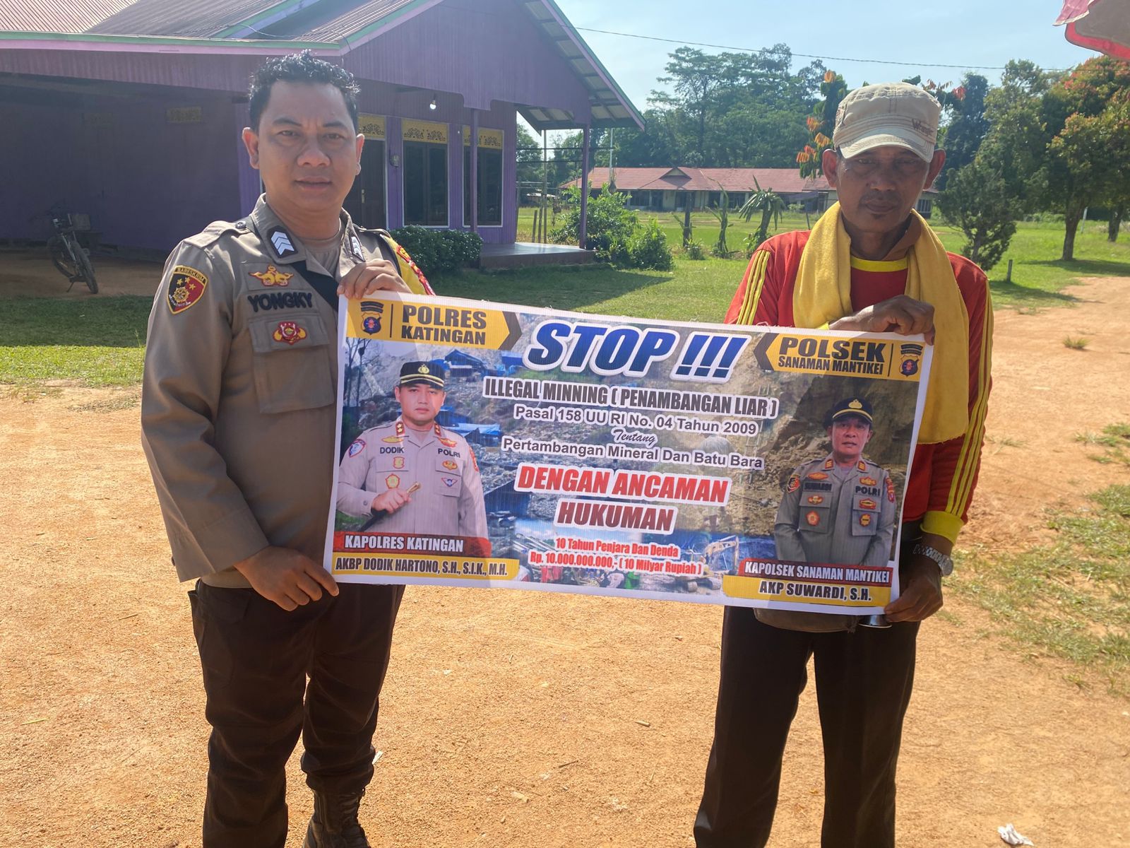 Bhabinkamtibmas Desa Tumbang Atei Sosialisasi tentang larangan Illegal Mining.