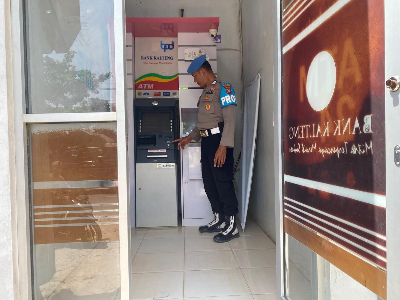 Polda Kalteng, Polres Lamandau, Polsek Sematu Jaya.melaksanakan giat patroli untuk mengantisipasi maraknya aksi tindak kejahatan terutama antisipasi curas, curat dan curanmor (3C)