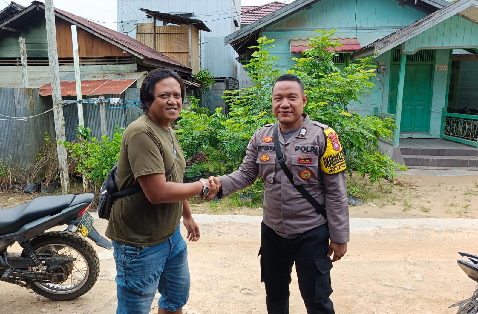 BHABINKAMTIBMAS POLSEK KATINGAN HULU SAMBANGI WARGA.