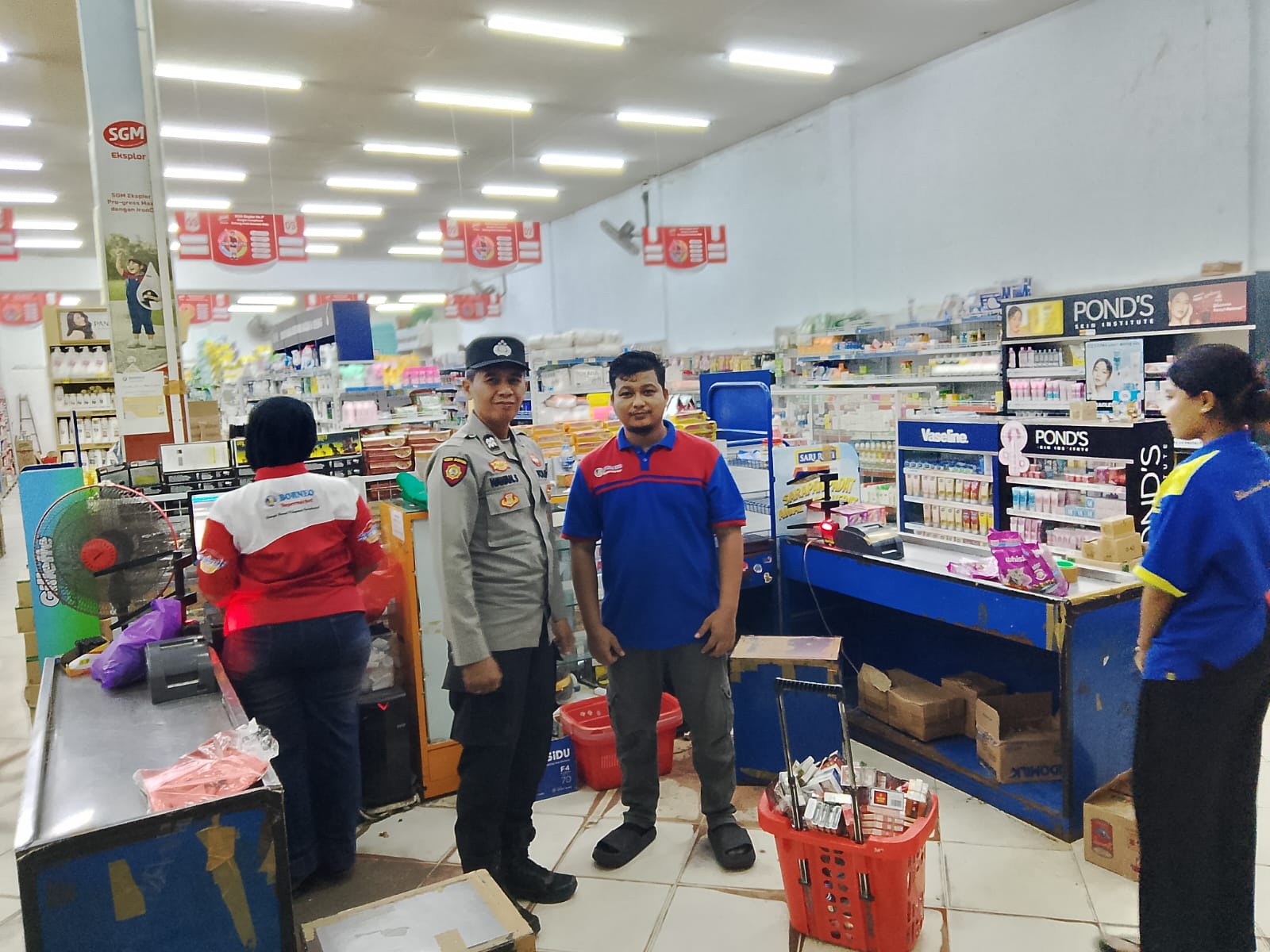 Patroli Polsek Bulik Sambangi Toko Modern, Cegah Aksi Kejahatan