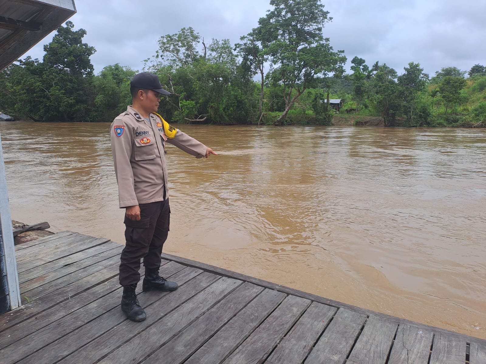Debit Air terpantau normal , Polsek Katingan Hulu dan Bukit Raya Imbau Warga agar tetap selalu waspada.