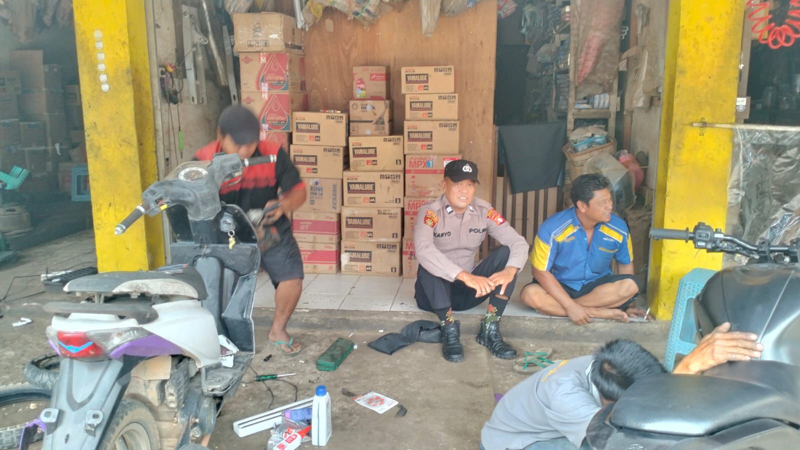 Perkuat Kamtibmas, Polsek Katingan Tengah Sambangi Warga