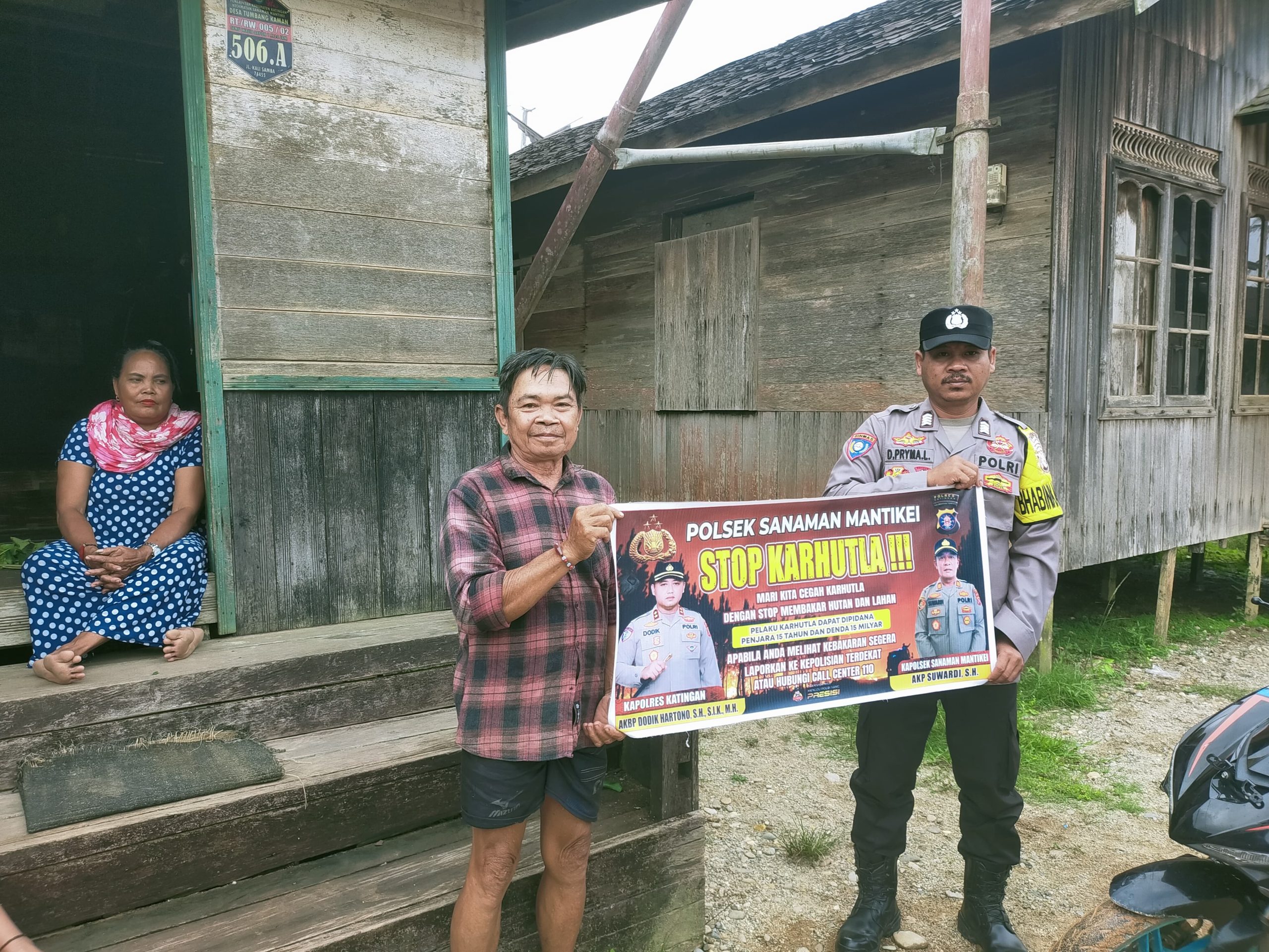 Bhabinkamtibmas Desa Tumbang Labehu Sosialisasi imbauan tentang Karhutla